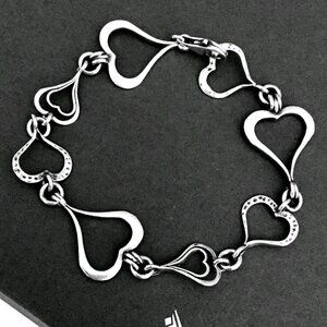 SILPADA Hammered Textured .925 heart bracelet
